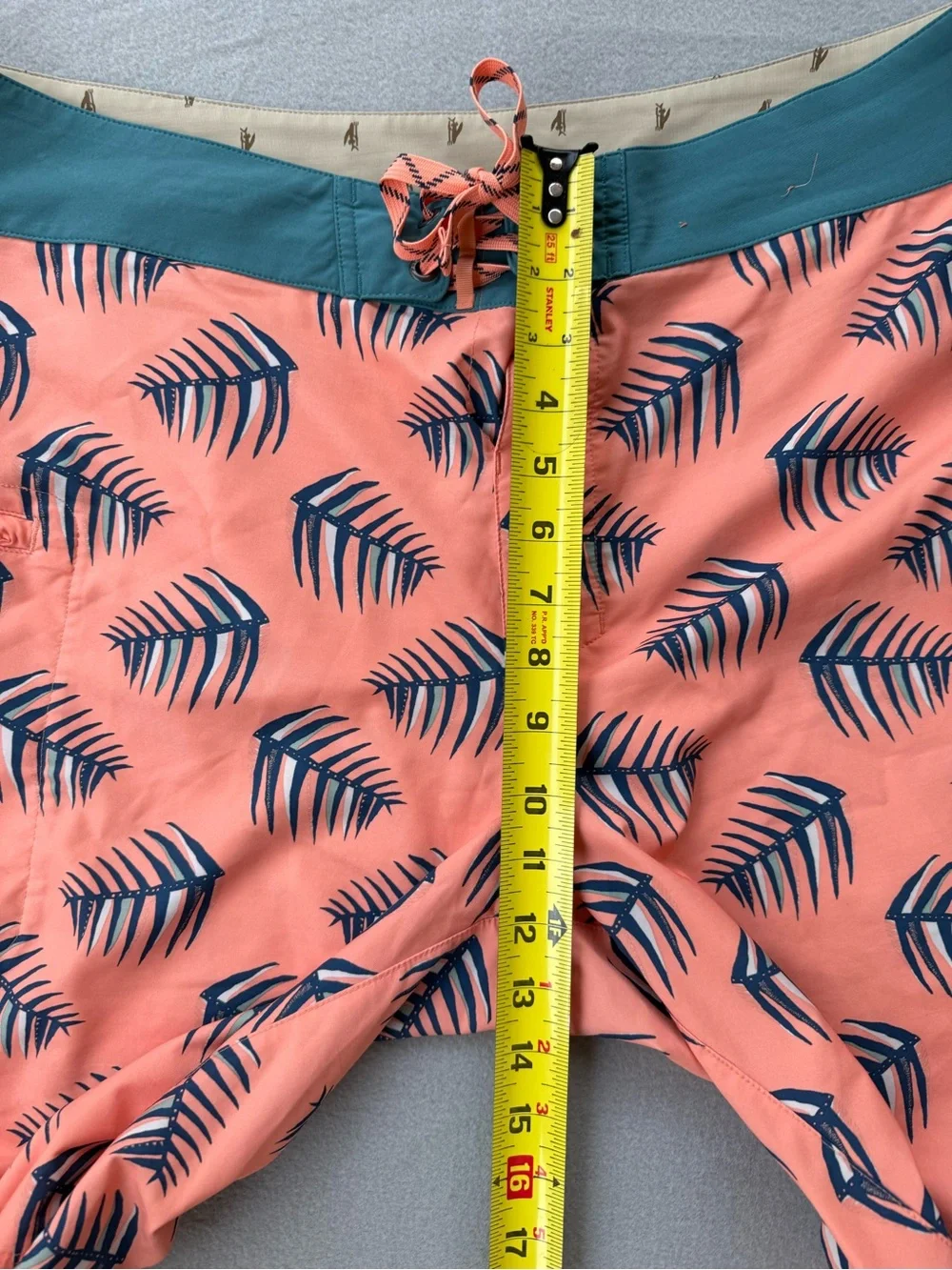 Patagonia Stretch Planing Board Shorts Sz 38 Four-Way Stretch Palms of Heart